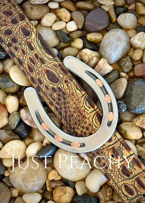 Horse Shoe Belt Buckle on Leather Belt