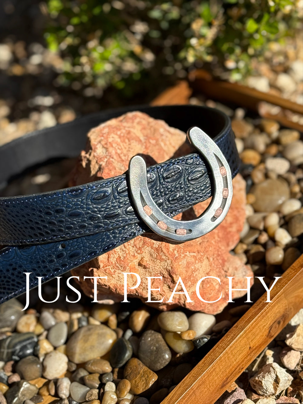 Horse Shoe Belt Buckle ~ Upright Polished Pony with Copper Nails